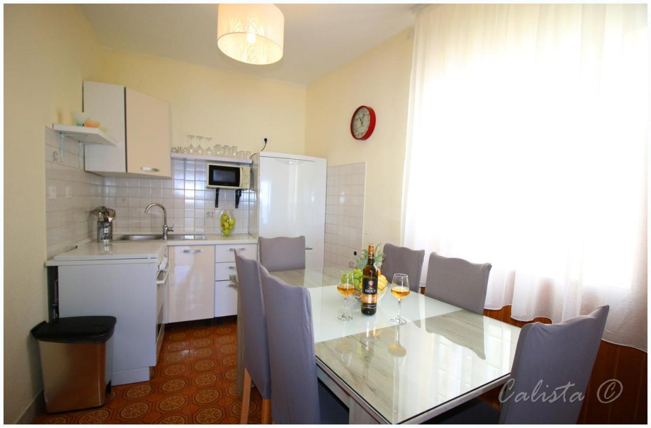 Apartman Smoljic 4+2 Primosten Bagian luar foto